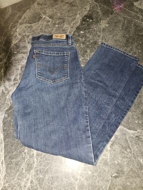 Levi’s 505 Straight Leg Jeans Medium Wash Women’s Size 6